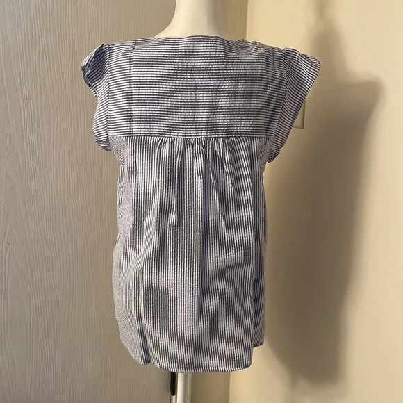 Cute floral/stripe top Size smalll - Picture 3 of 5